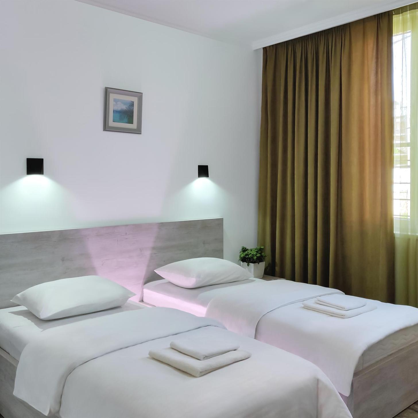 Westay Hotel Tbilissi Extérieur photo