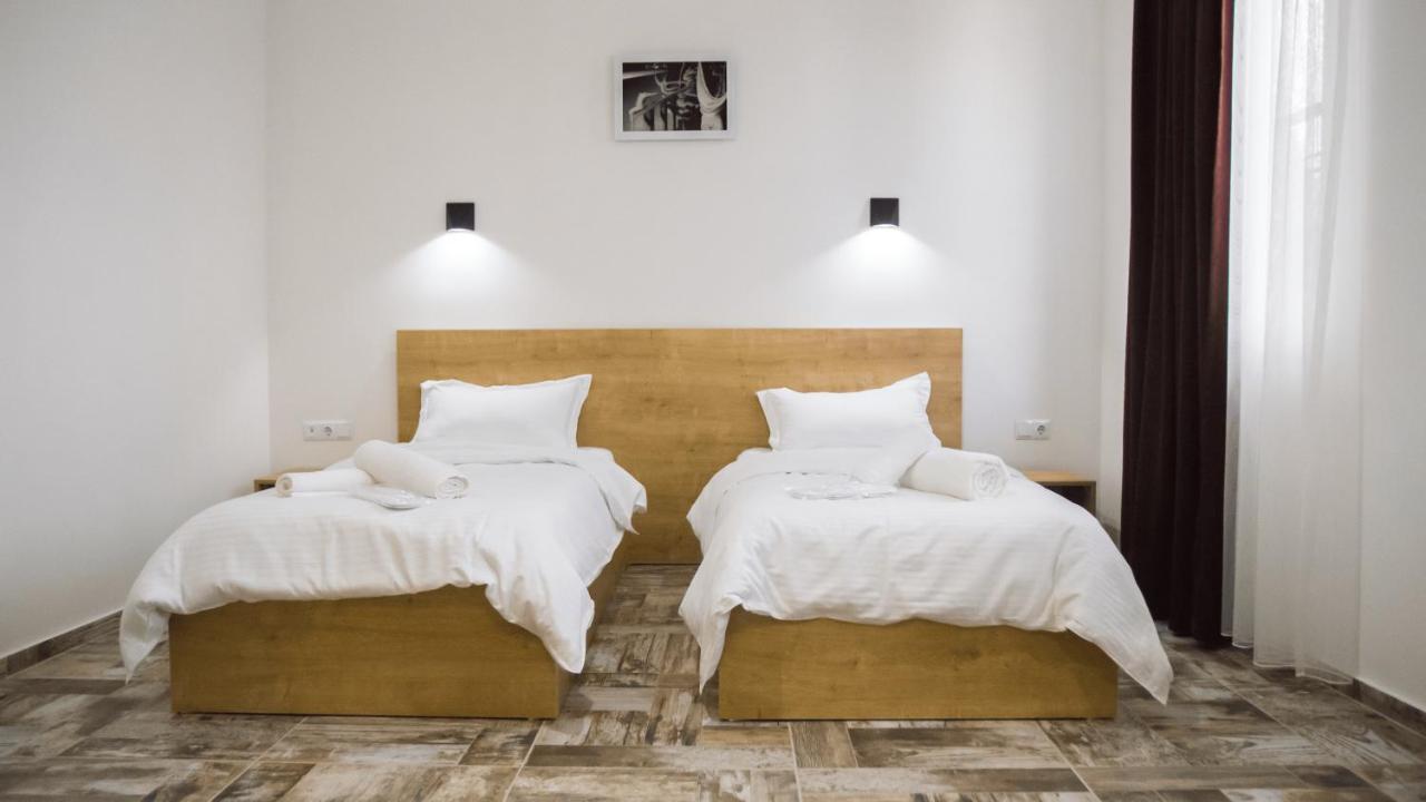 Westay Hotel Tbilissi Extérieur photo